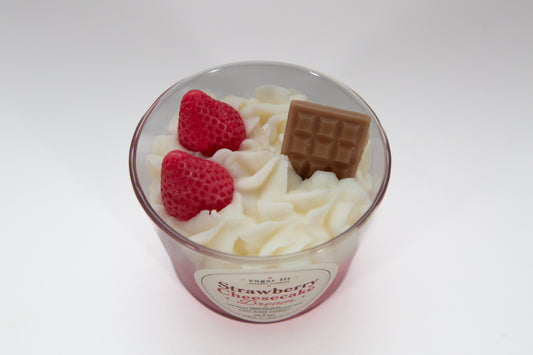Strawberry Cheesecake Dream — Bakery Dessert Candle